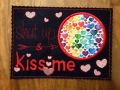 Bild 7 von Stickdatei Valentinstag Mug Rug Schokohülle Herzen shut up and kiss me  / (Lizenz) Standard